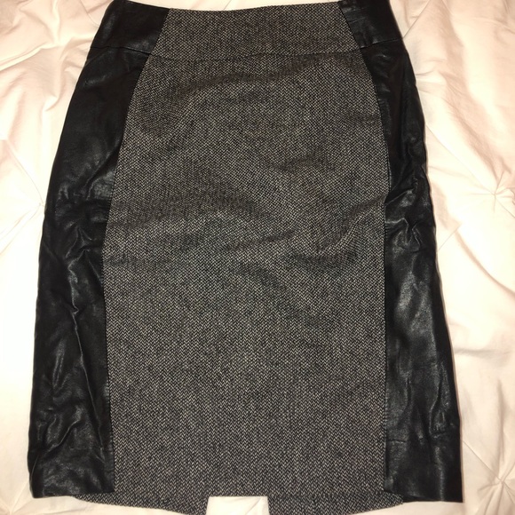 Faux leather crop top and skirt set - Picture 4 of 5